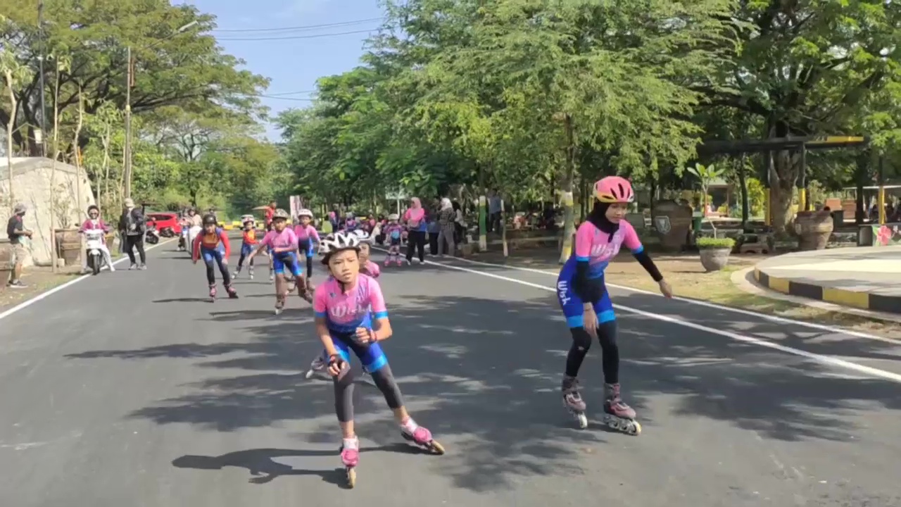 Persiapan Rider Cup, Atlet Sepatu Roda Latihan Endurance Bersama