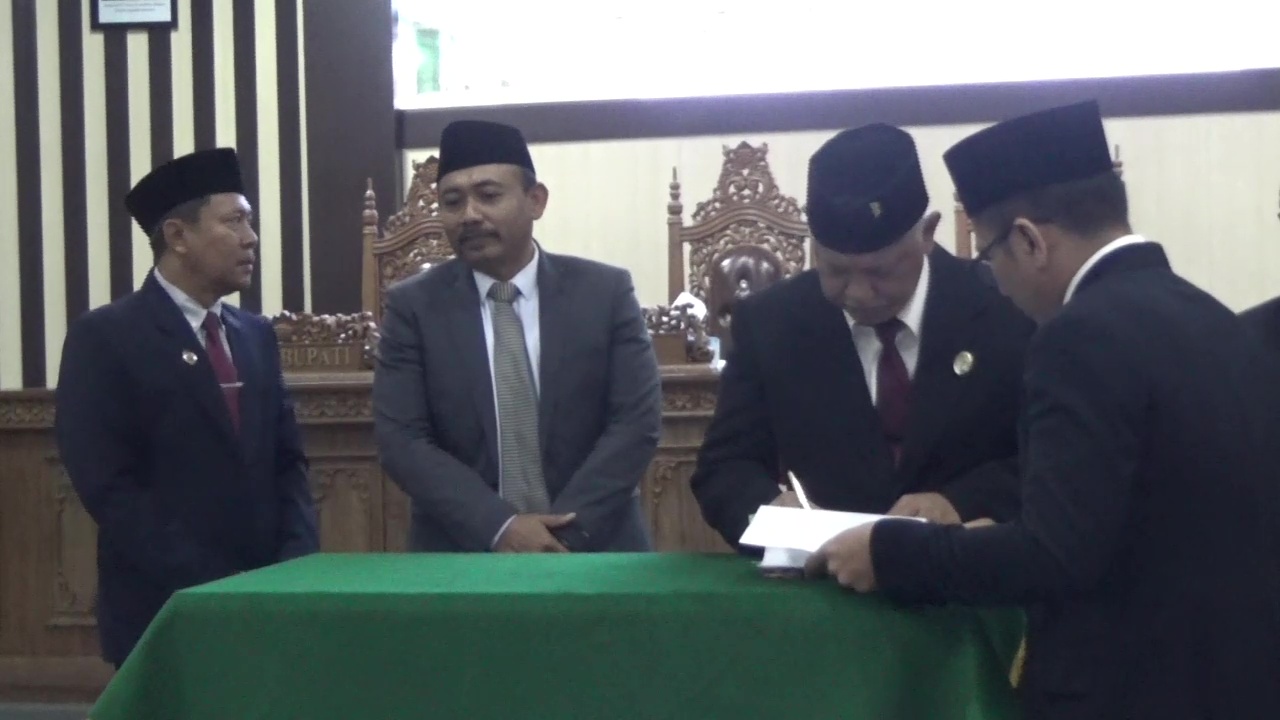 Pemkab Dan DPRD Ngawi Setujui Perubahan APBD 2025