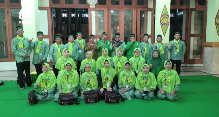 Alhamdulillah, Sindo Wisata Madiun Lepas Jemaah Umrah Angkatan ke-67 ke Tanah Suci