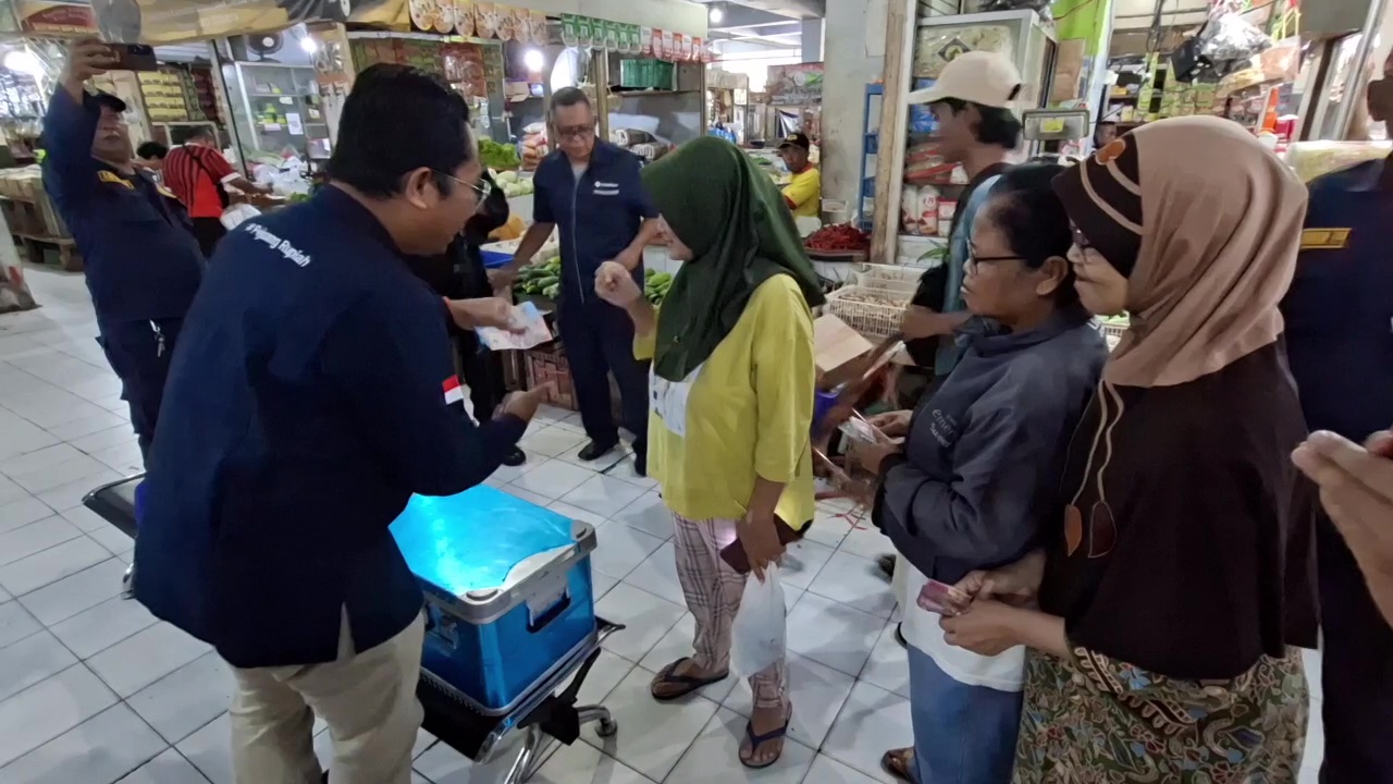 Datangi Pedagang Pasar, BI Kediri Layani Tukar Uang Lusuh dan Rusak