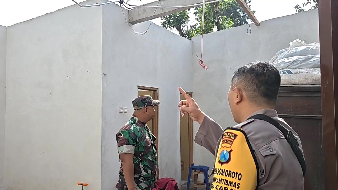 Angin Kencang Terjang Kauman, Atap Rumah Warga Ponorogo Terbawa Angin