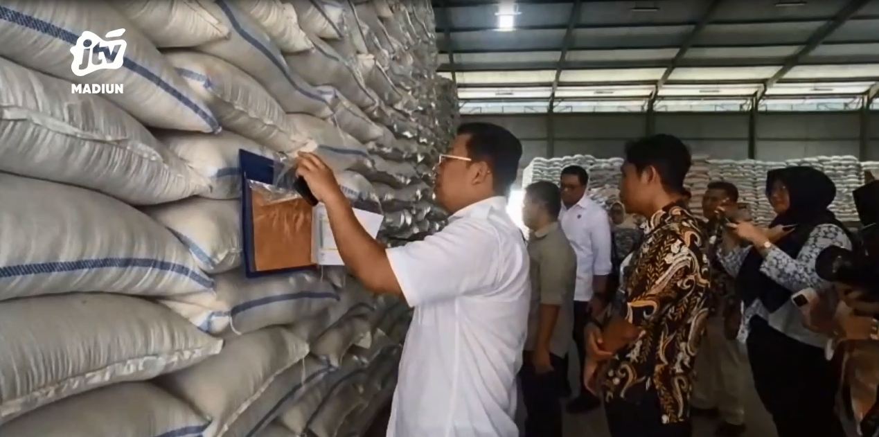 Bapanas Pastikan Kualitas Beras di Gudang Bulog Ponorogo Terjaga
