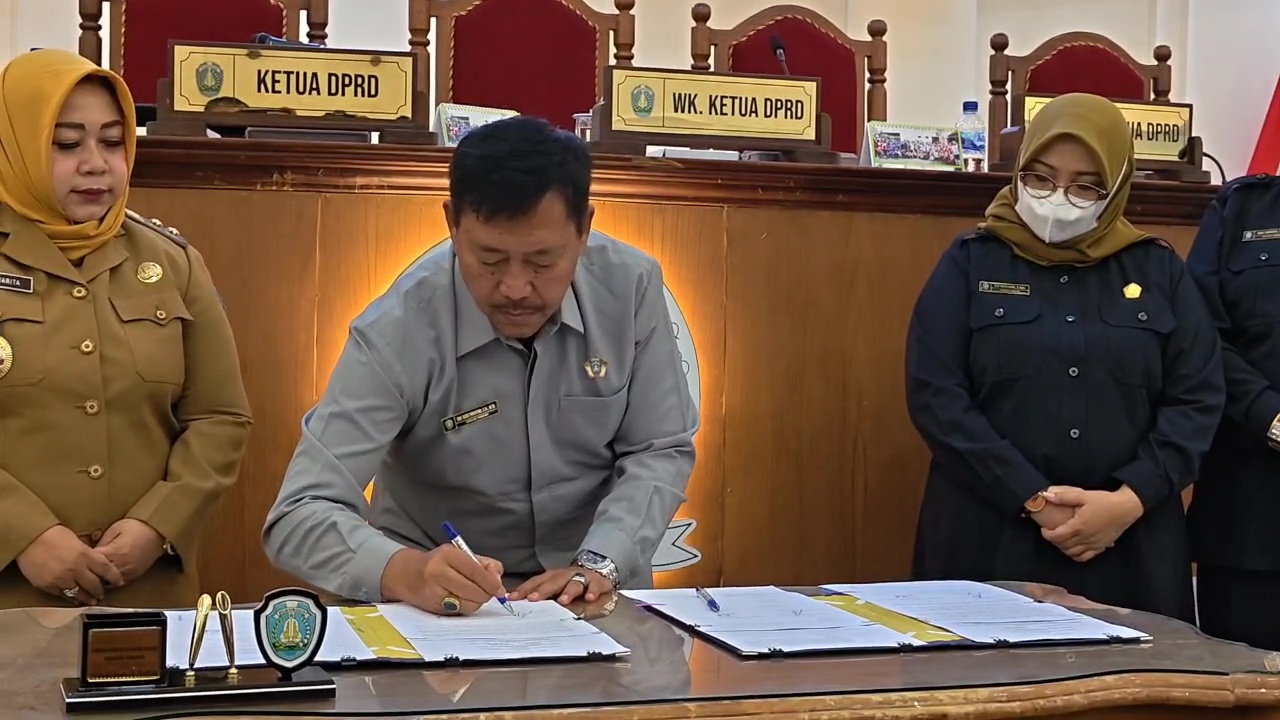 DPRD Ponorogo Gelar Rapat Paripurna, Bahas Perubahan Prolegda 2025 dan APBD 2026