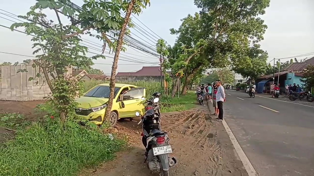Dua Pejalan Kaki Tertabrak Mobil di Ngawi, Satu Tewas dan Satu Luka Berat