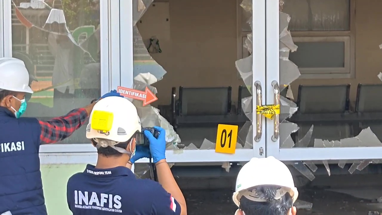 Inafis dan Labfor Polda Jatim Selidiki Kebakaran Ruang Farmasi RSUD dr. Harjono Ponorogo