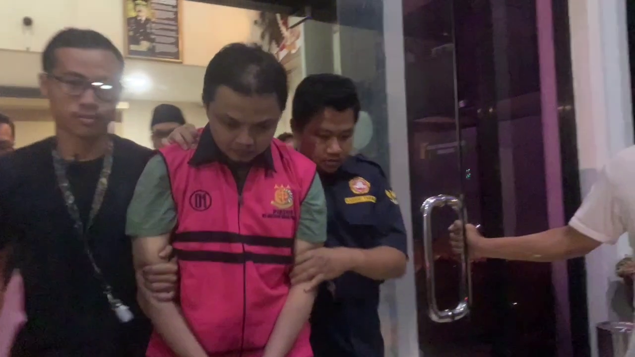 Dalang Kredit Fiktif Ditangkap Saat Beli Makan Malam Setelah Buron 9 Bulan