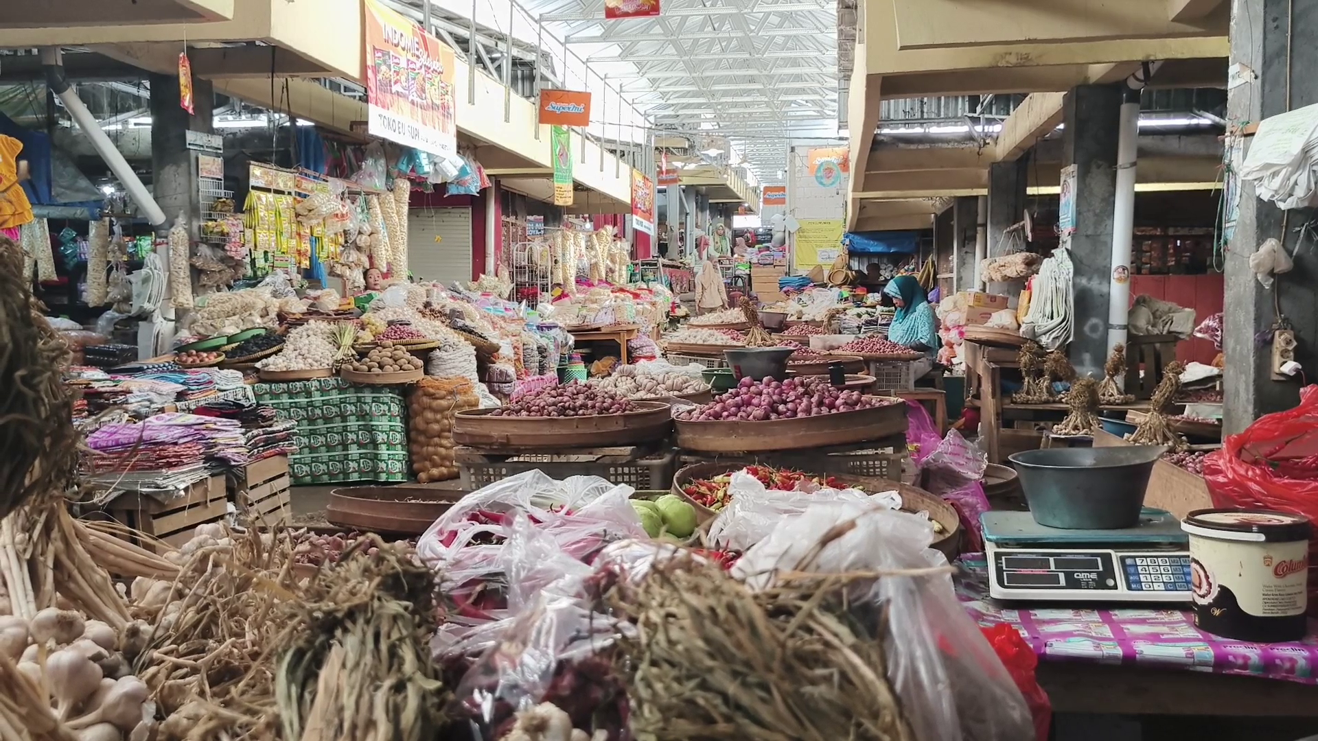 Harga Bawang Naik, Pedagang Keluhkan Pasar Masih Sepi