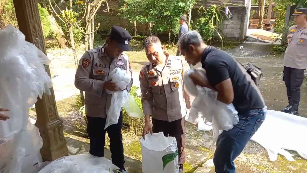 Resahkan Warga, Polisi Gerebek Rumah Pembuatan Balon Udara dan Petasan